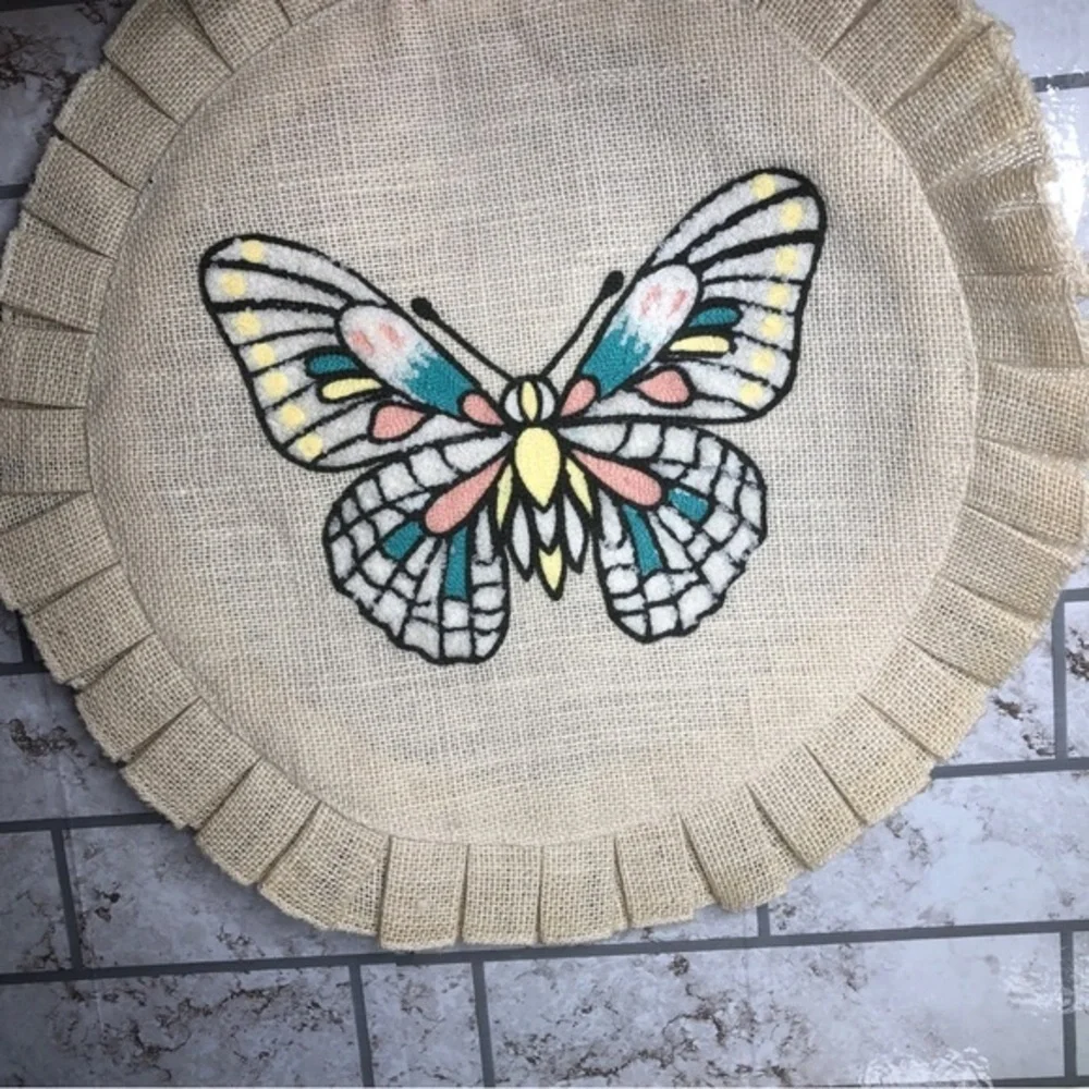 Nicole Miller round placemats